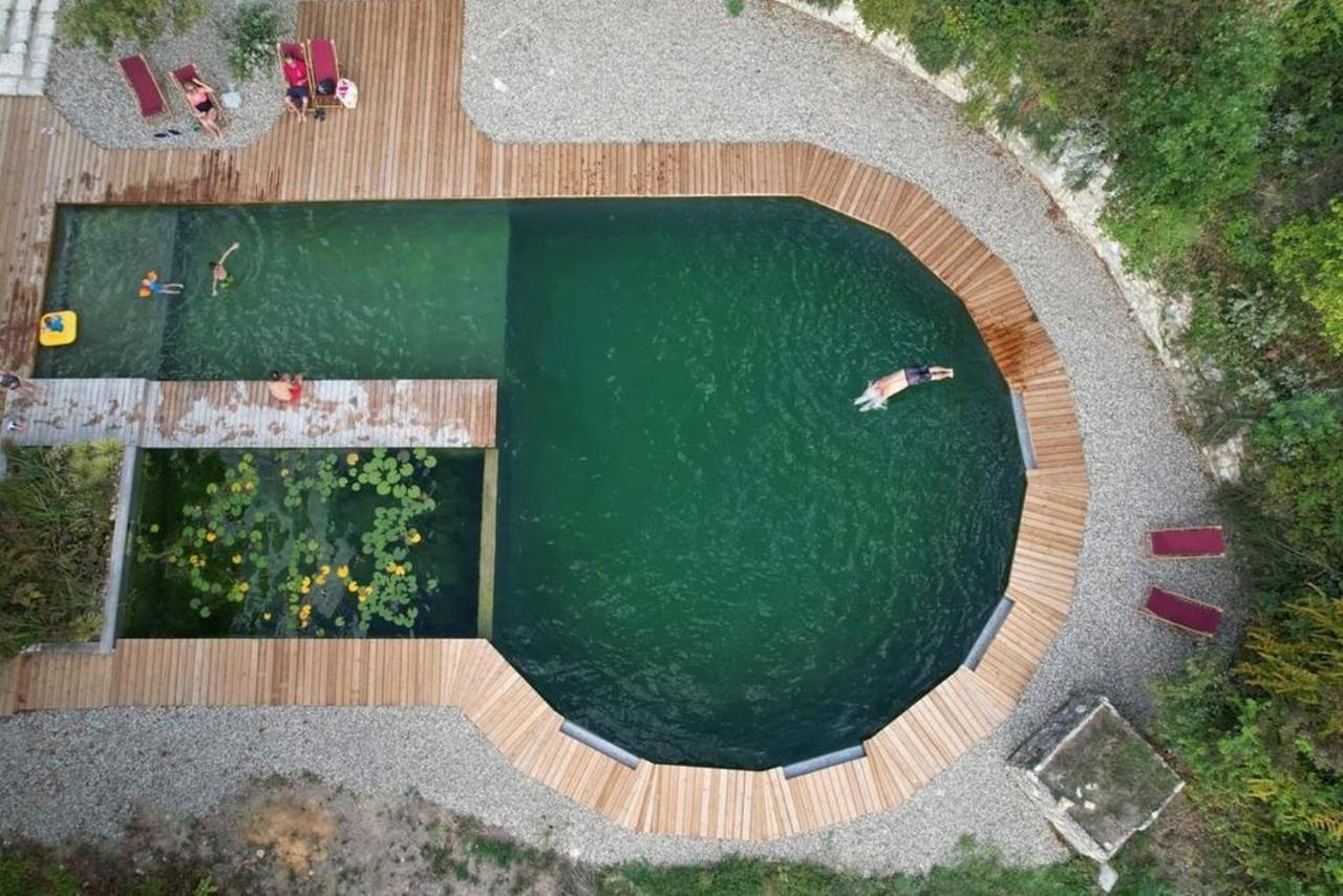 Grand Gite Les Cabanes De Fallot Pour 19 Personnes - Piscine Naturelle L'isle-Bouzon Extérieur photo